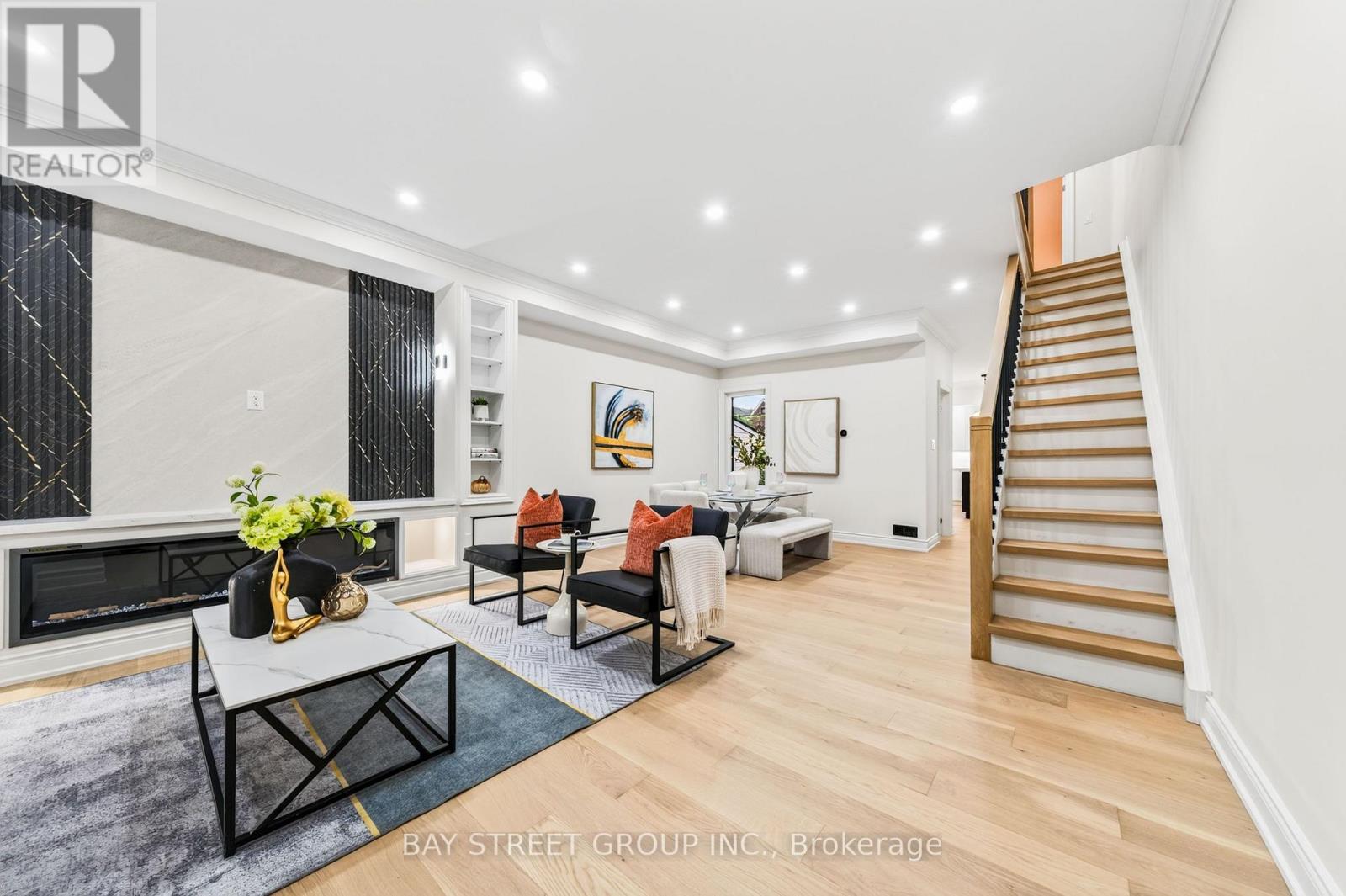 MLS® listing #30260542 for sale located at 49 EMERSON AVENUE