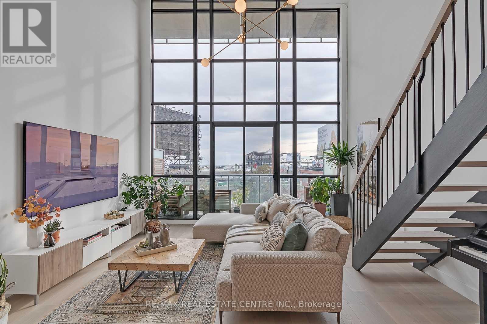 MLS® listing #30265074 for sale located at 407 - 5 HANNA AVENUE