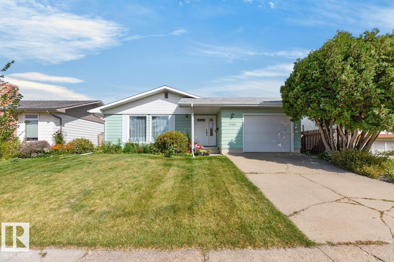 MLS® listing #30267179 for sale located at 11464 152A AV NW