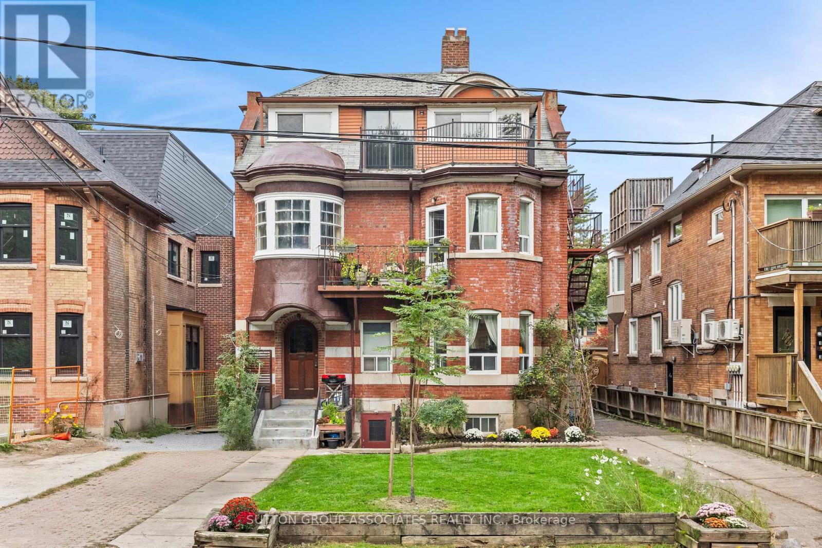 MLS® listing #30268580 for sale located at 415 BRUNSWICK AVENUE