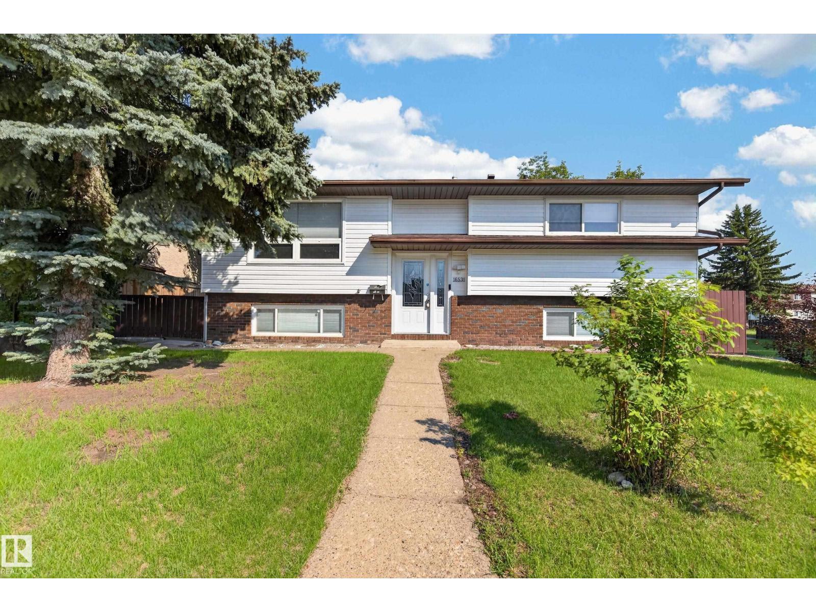MLS® listing #30270034 for sale located at 16531 116 ST NW