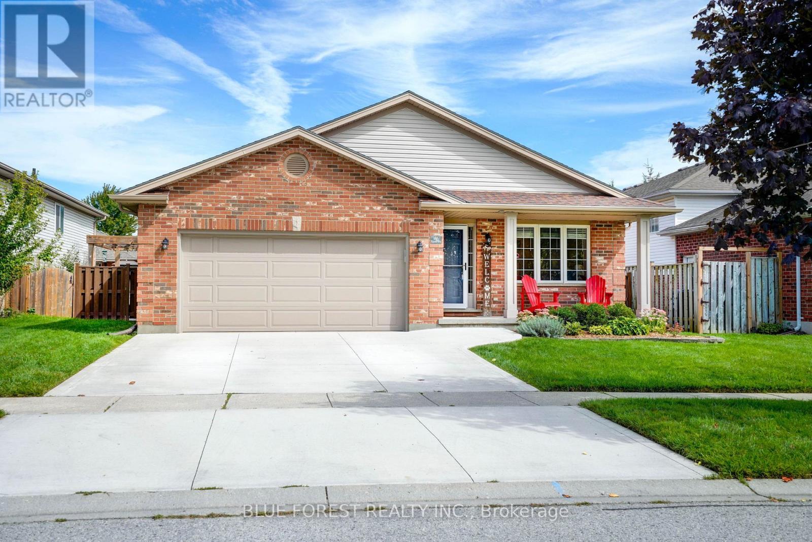 MLS® listing #30270105 for sale located at 11 EDGEWELL CRESCENT