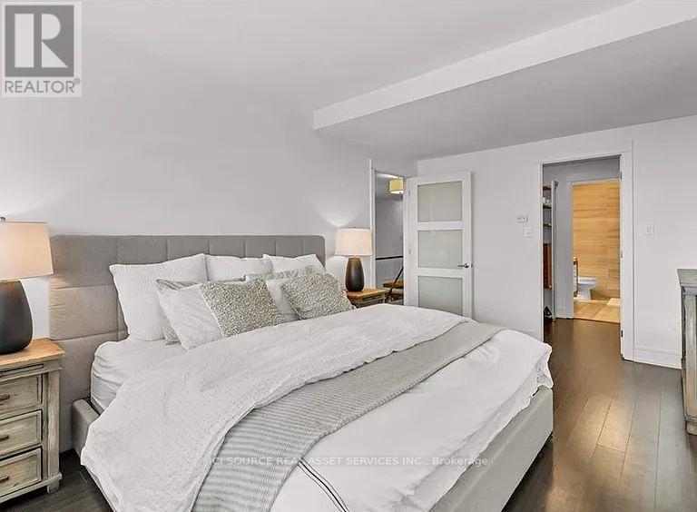 MLS® listing #30270566 for sale located at 707 - 112 BENTON STREET