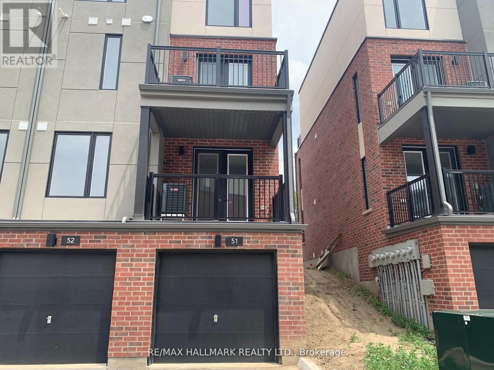 MLS® listing #30270894 for sale located at 51 - 99 ROGER STREET S