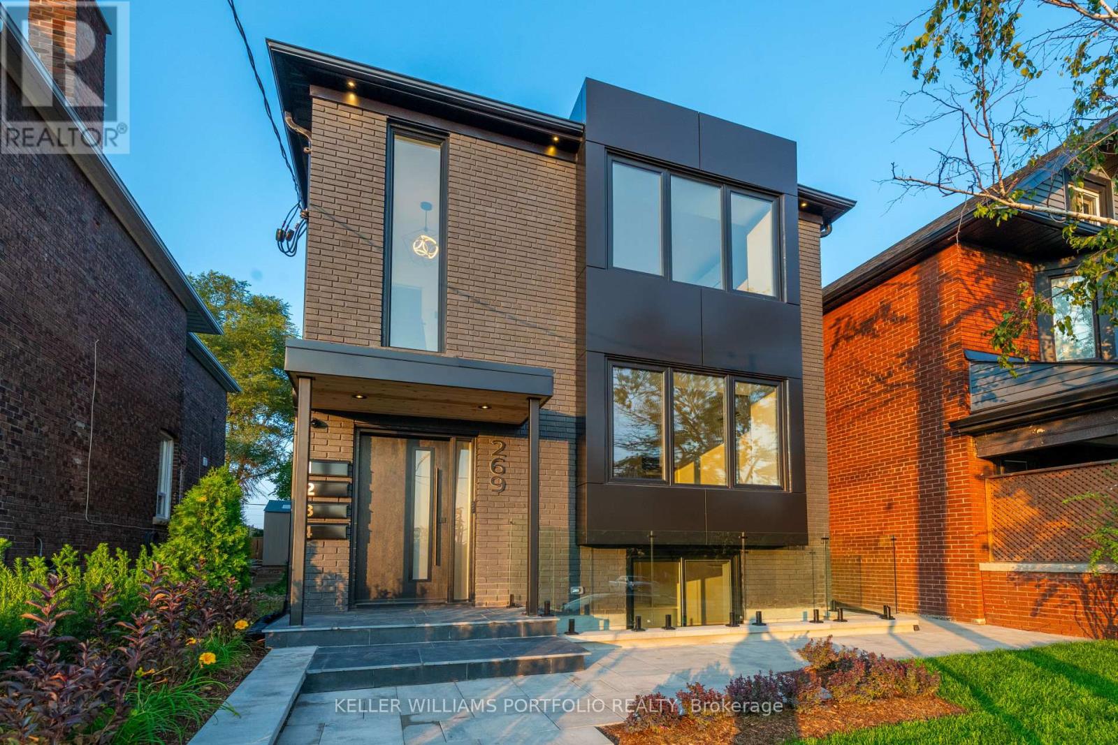 MLS® listing #30270929 for sale located at 1 - 269 DONLANDS AVENUE