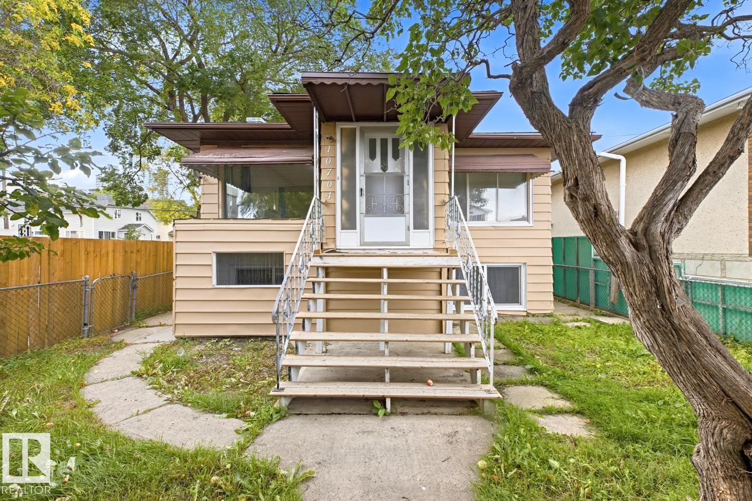 MLS® listing #30271124 for sale located at 10704 96 ST NW