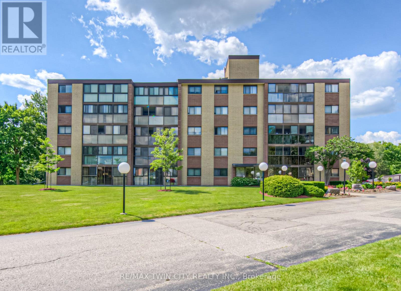 MLS® listing #30271181 for sale located at 205 - 380 CHAMPLAIN BOULEVARD