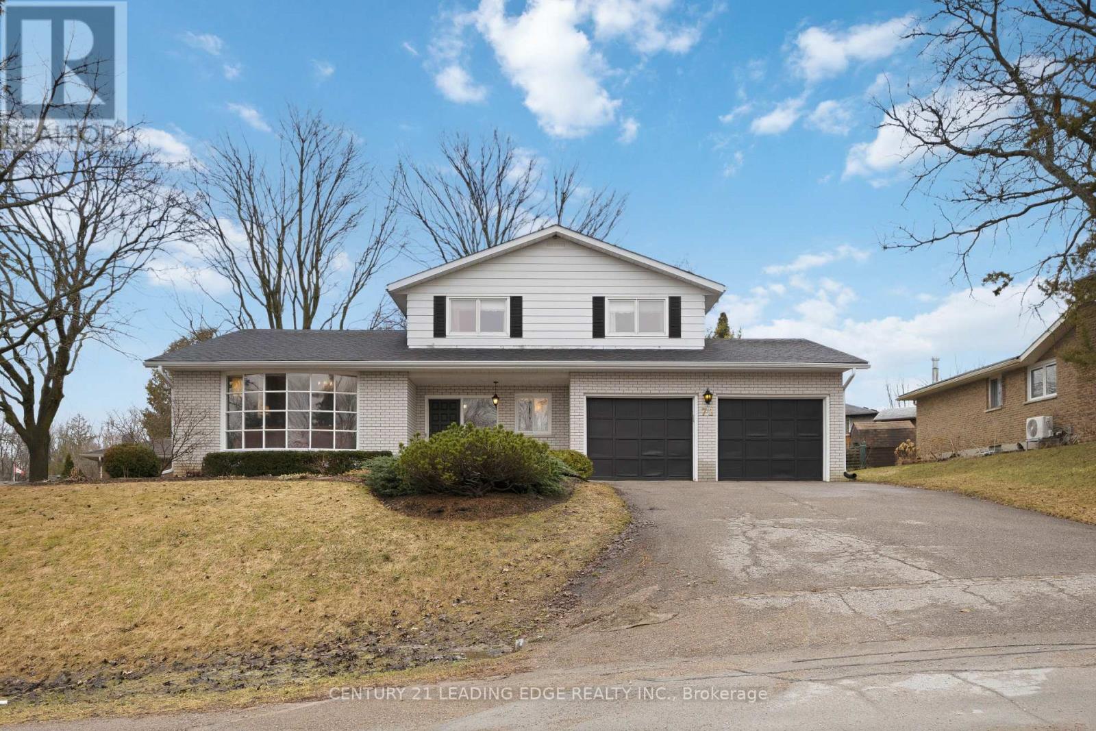 MLS® listing #30271244 for sale located at 72 BEAVER RIDGE DRIVE