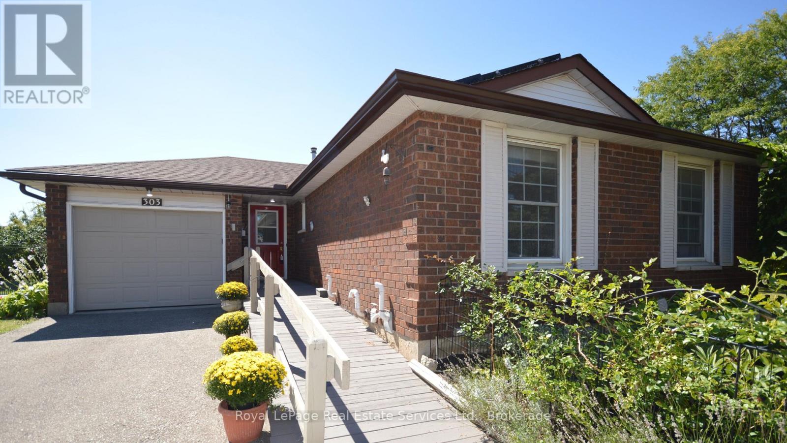 MLS® listing #30271753 for sale located at 303 GRAND RIDGE DRIVE