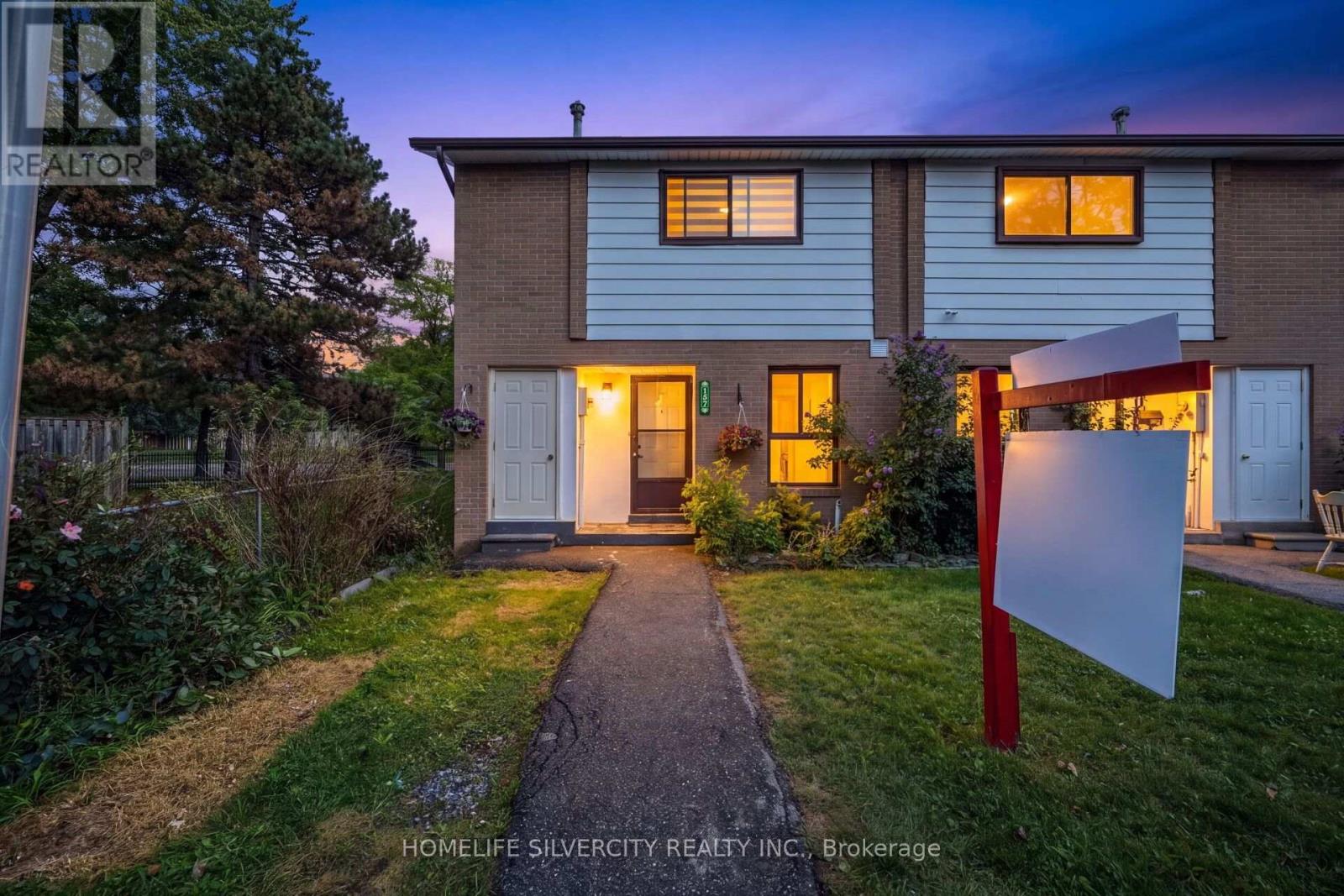 MLS® listing #30272069 for sale located at 157 FLEETWOOD CRESCENT