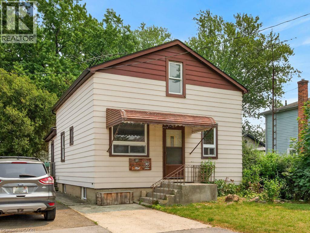 MLS® listing #30272622 for sale located at 30 NORTHHAVEN Road