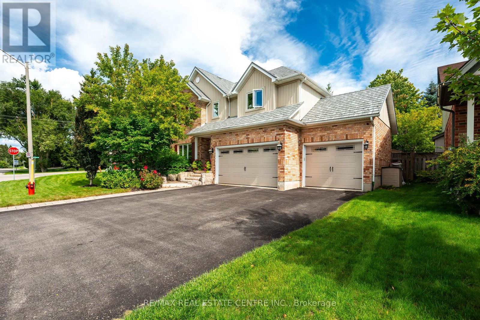 MLS® listing #30272682 for sale located at 119 OAK RIDGE DRIVE