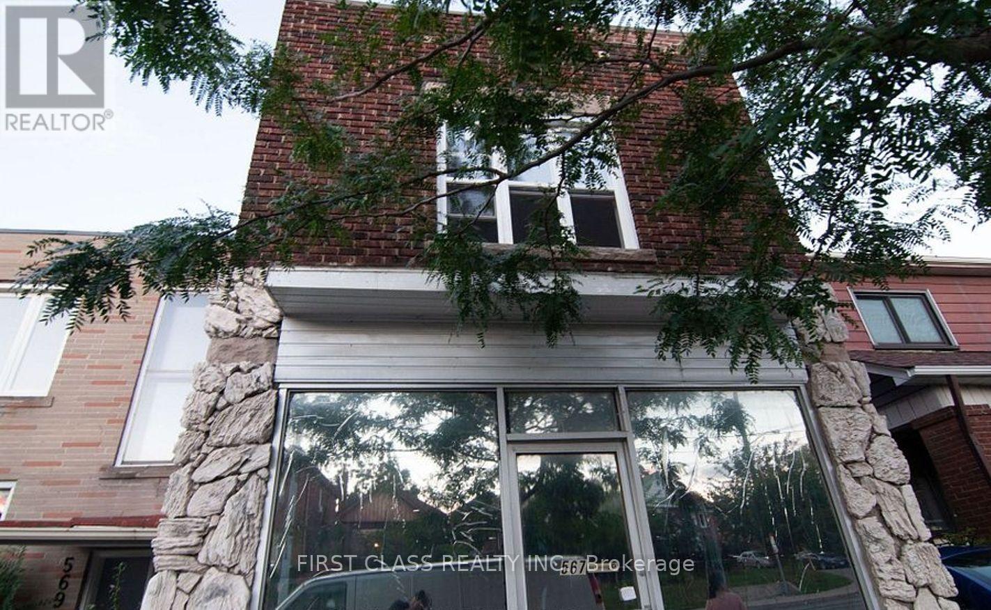 MLS® listing #30272698 for sale located at FRONT - 567 OAKWOOD AVENUE