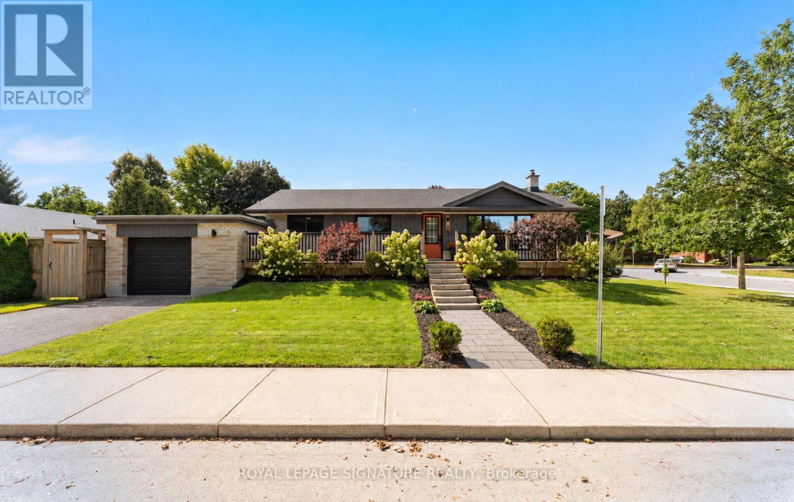 MLS® listing #30272850 for sale located at 4 ALGOMA CRESCENT