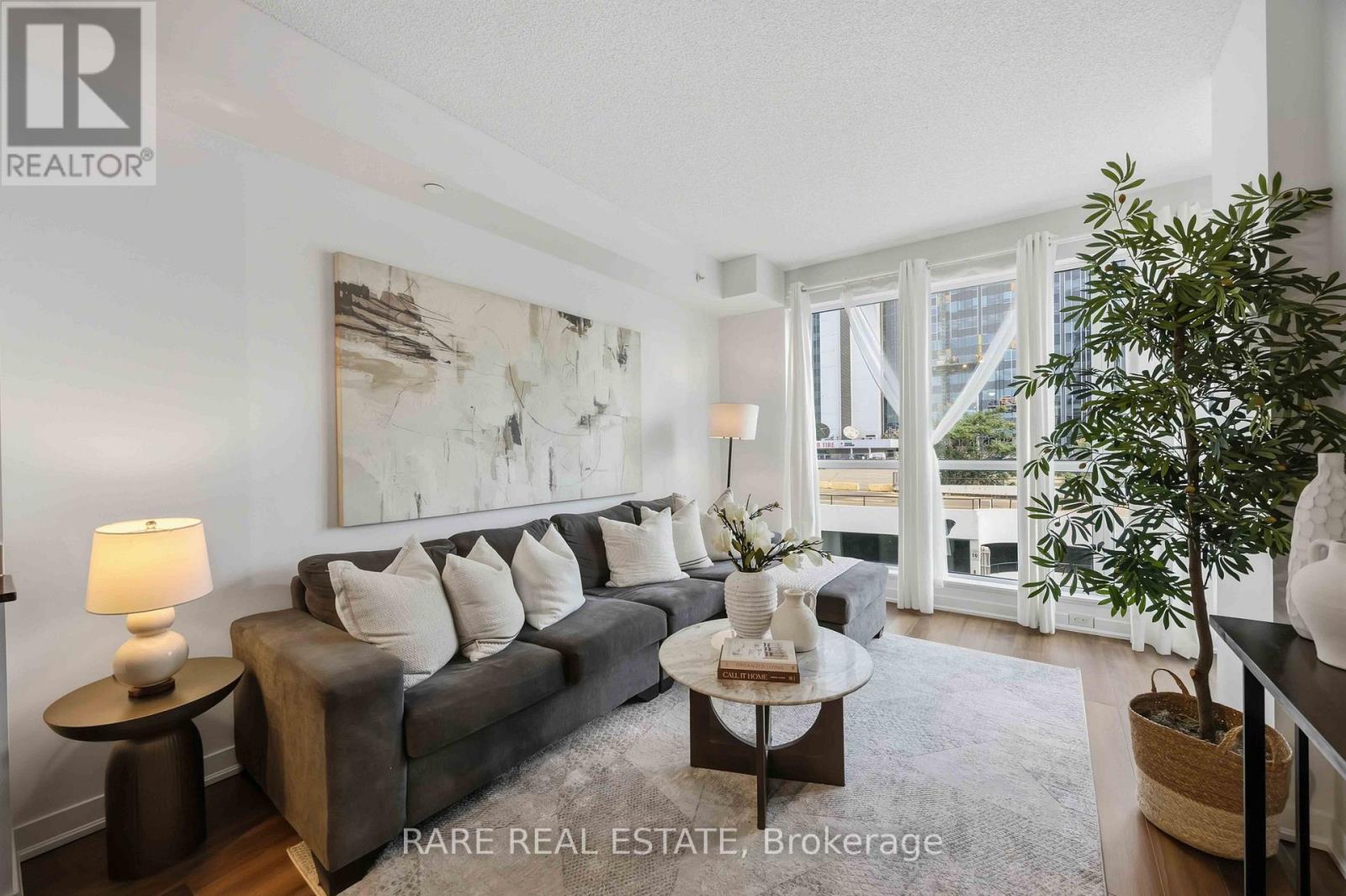 MLS® listing #30273192 for sale located at 518 - 60 BERWICK AVENUE
