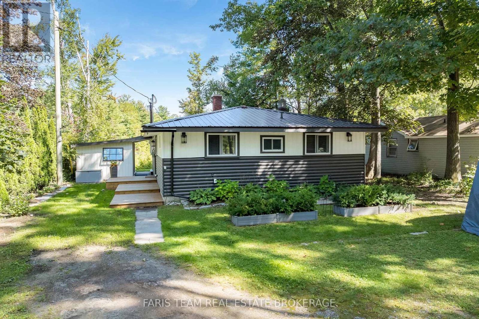 MLS® listing #30273288 for sale located at 121 STANLEY ROAD