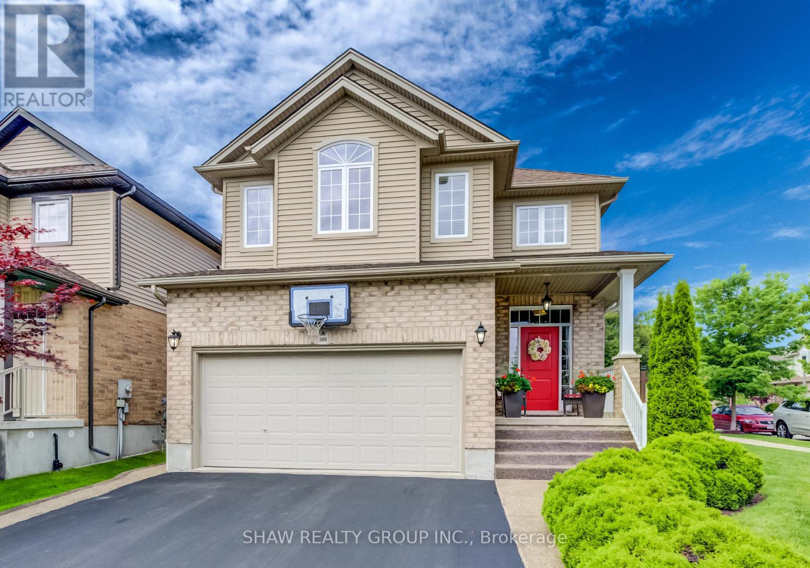 MLS® listing #30274291 for sale located at 300 WATERVALE CRESCENT
