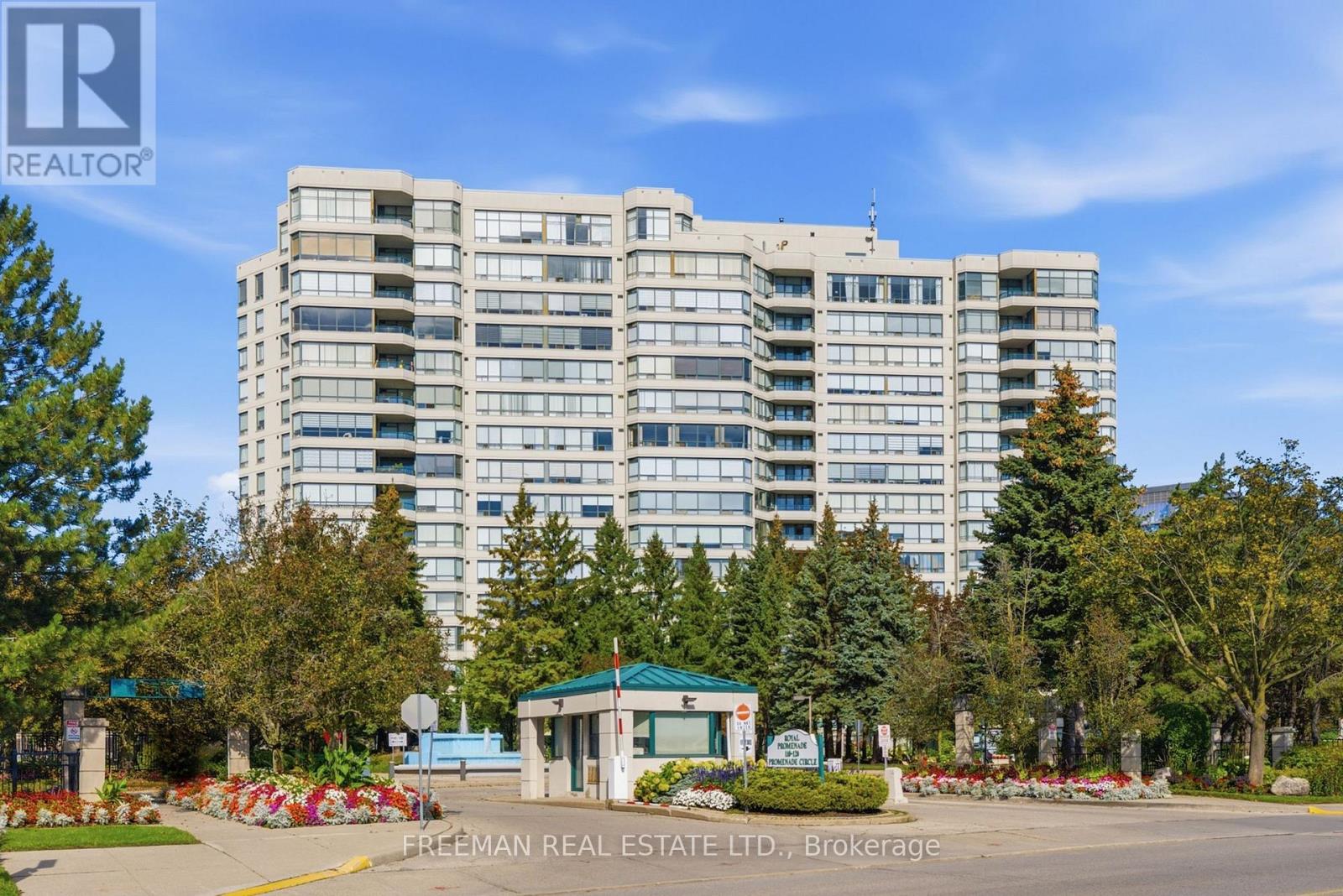 MLS® listing #30275635 for sale located at 612 - 120 PROMENADE CIRCLE