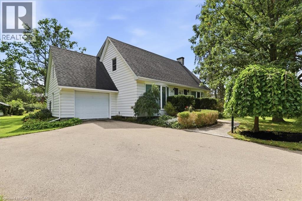 MLS® listing #30276013 for sale located at 419 FORESTLAWN Road