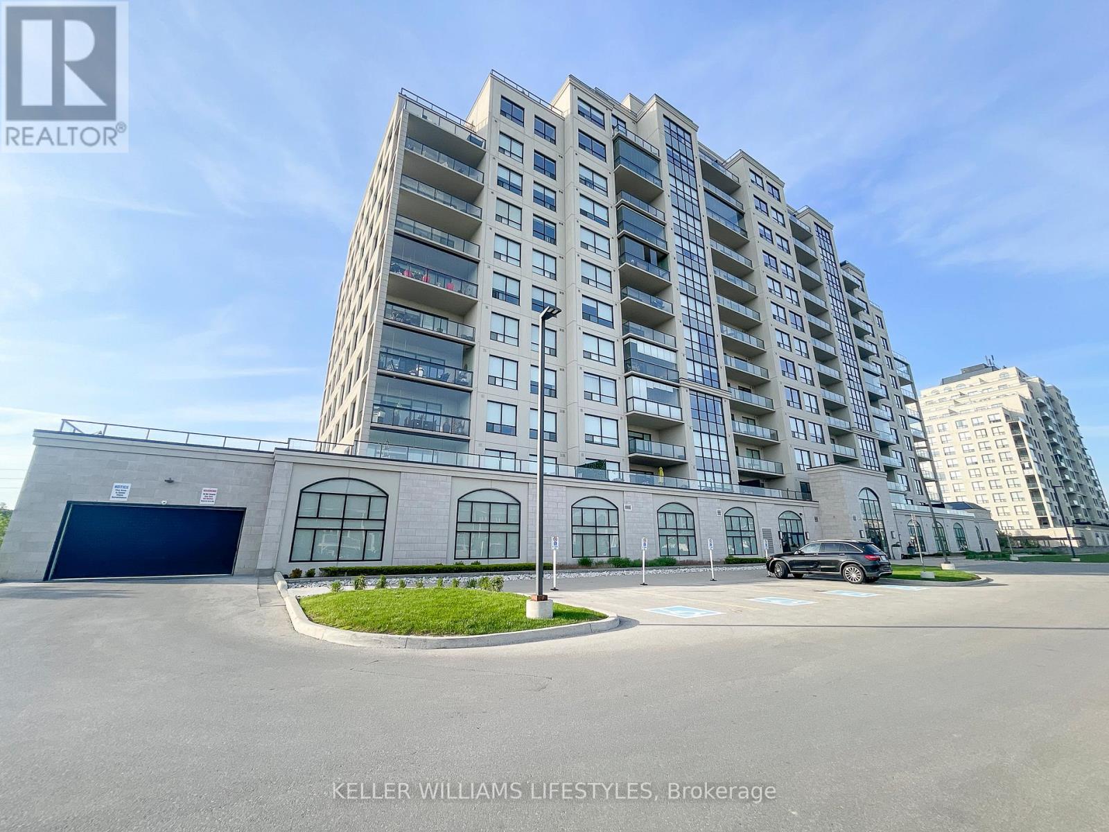 MLS® listing #30276136 for sale located at 512 - 260 VILLAGE WALK BOULEVARD