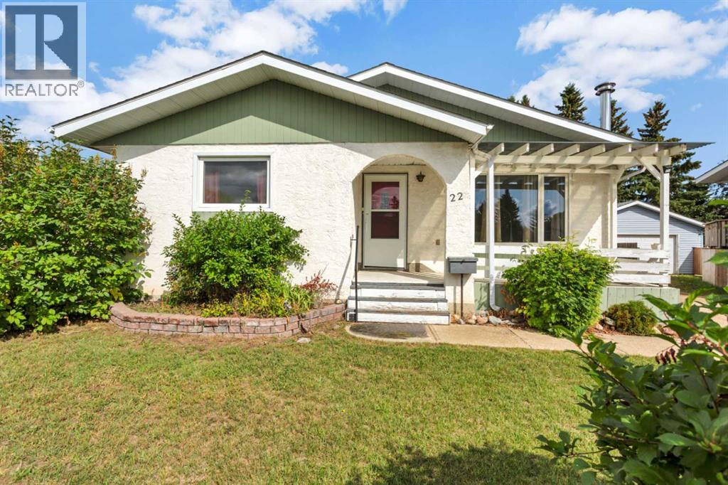 MLS® listing #30276517 for sale located at 22 Blackstone Avenue