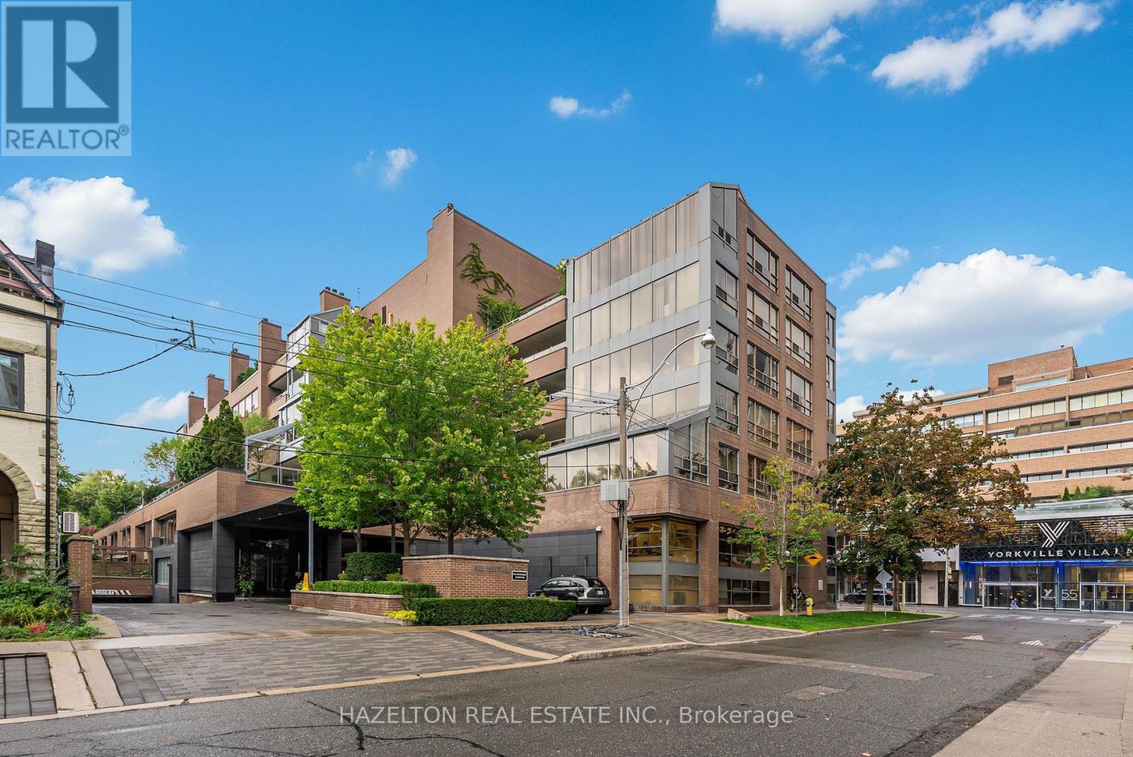 MLS® listing #30277065 for sale located at 605 - 4 LOWTHER AVENUE
