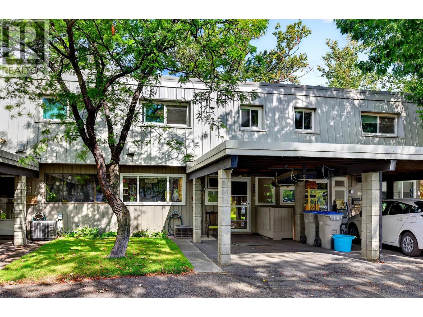 MLS® listing #30277303 for sale located at 249 Kitchener Crescent Unit# 22