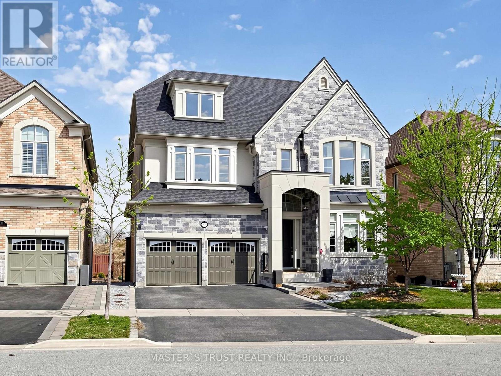 MLS® listing #30278860 for sale located at 61 GRANGE DRIVE
