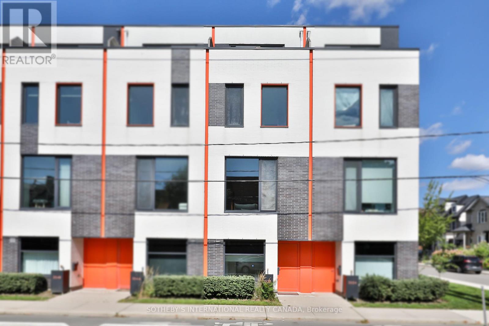 MLS® listing #30279793 for sale located at 352B HARBORD STREET