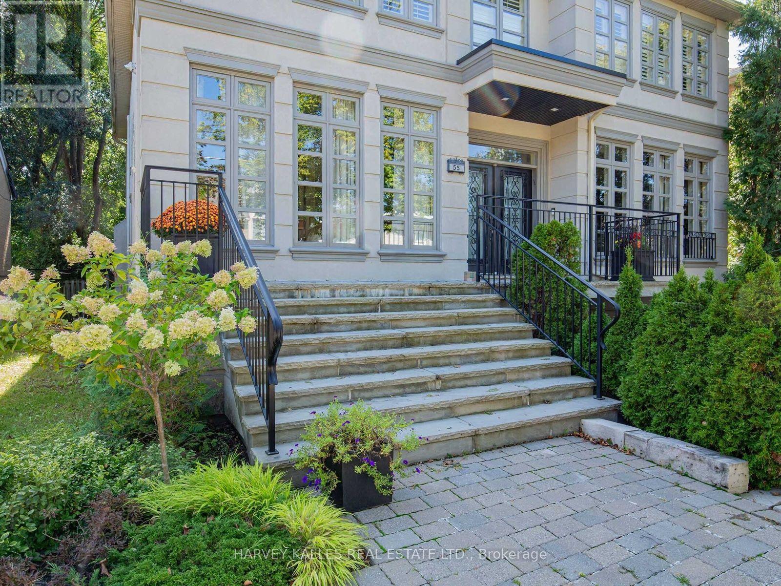 MLS® listing #30281181 for sale located at 55 VIEWMOUNT AVENUE