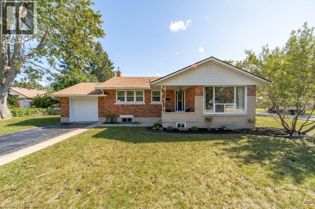MLS® listing #30281786 for sale located at 18 MAYWOOD Road