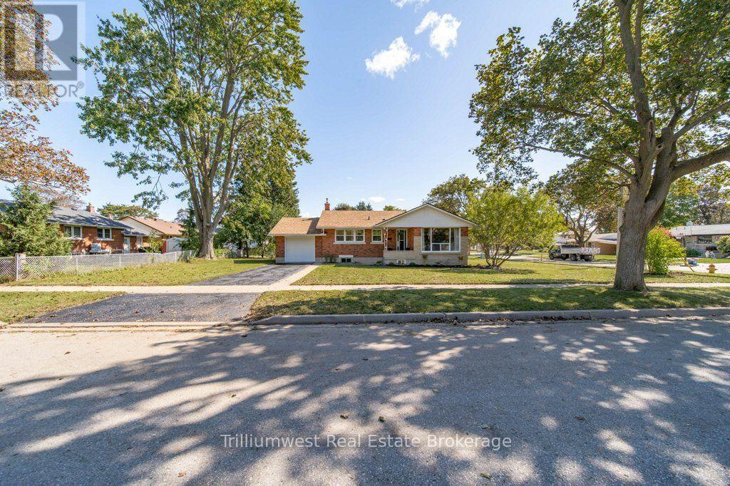 MLS® listing #30282205 for sale located at 18 MAYWOOD ROAD
