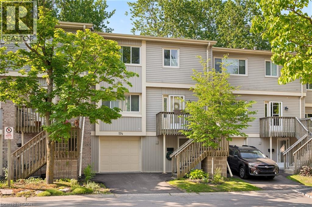 MLS® listing #30282490 for sale located at 30 GREEN VALLEY Drive Unit# 114