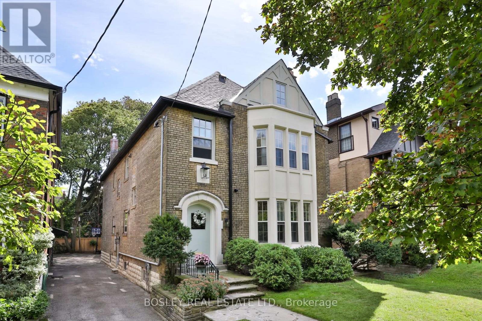 MLS® listing #30282823 for sale located at 43 WHITEHALL ROAD
