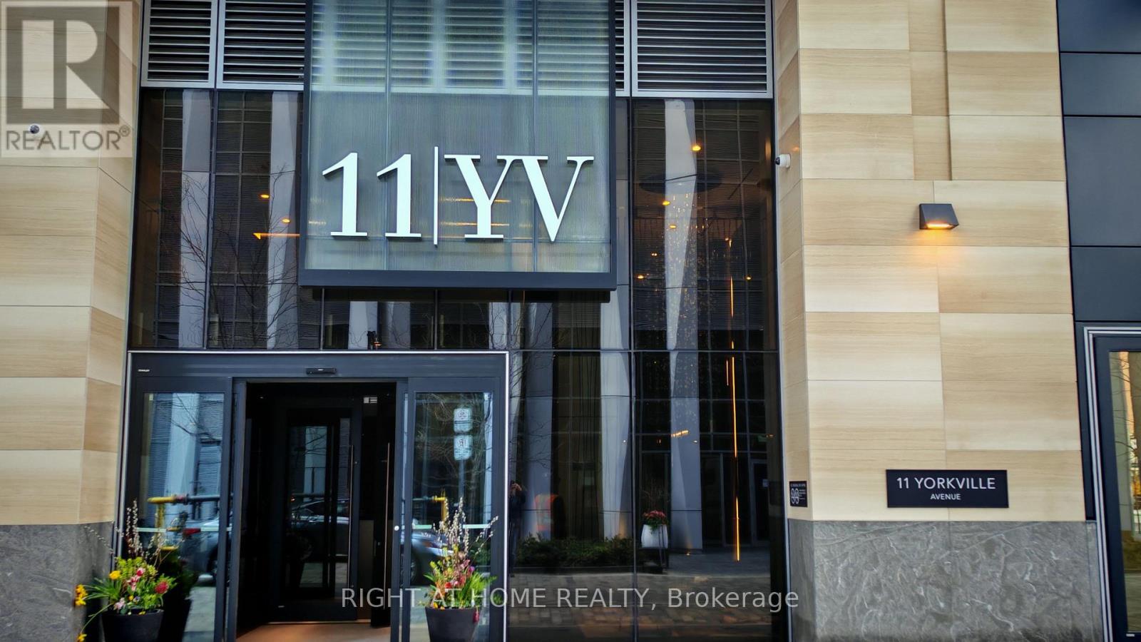 MLS® listing #30284880 for sale located at 4005 - 11 YORKVILLE AVENUE