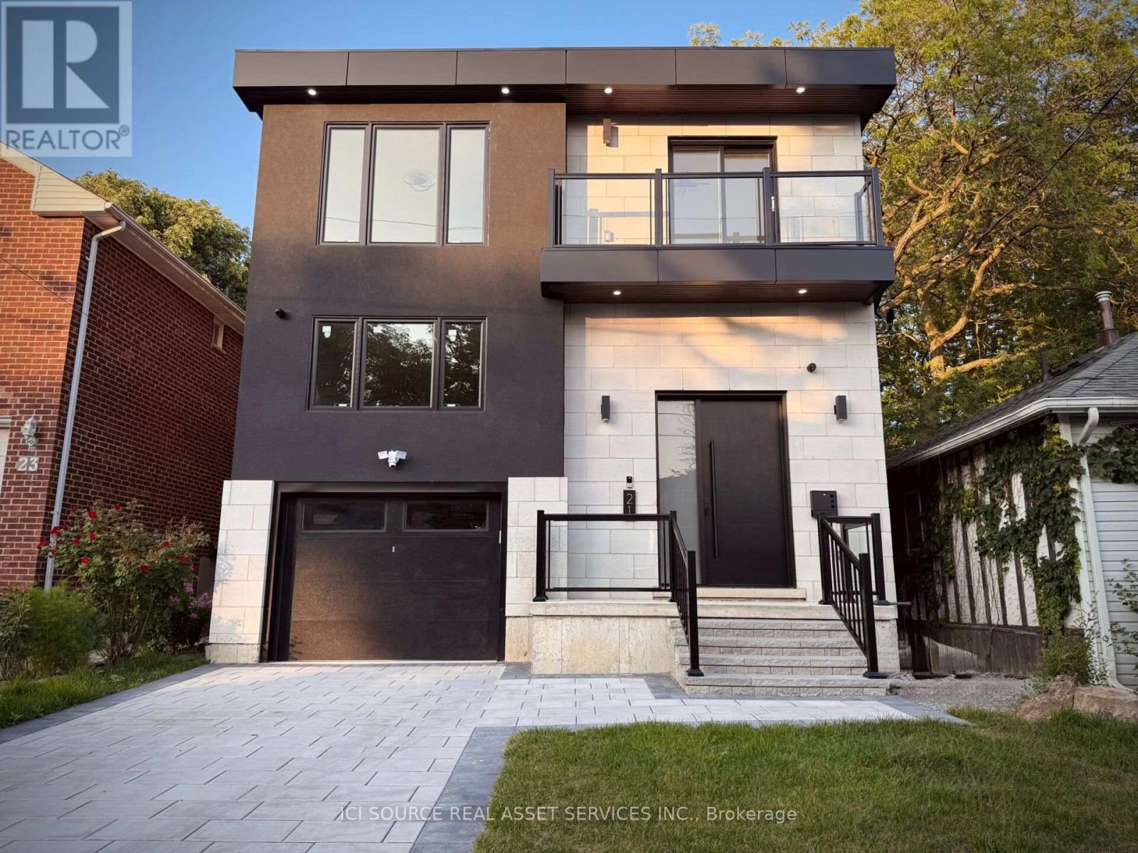 MLS® listing #30284987 for sale located at 21 VANBRUGH AVENUE