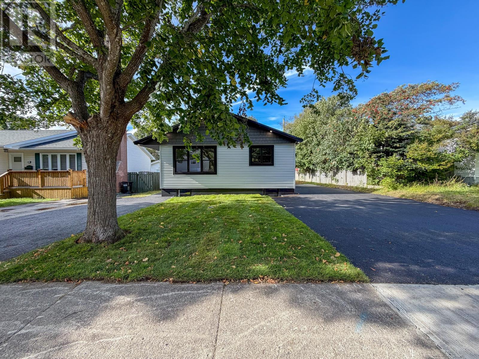 MLS® listing #30285346 for sale located at 10 Wexford Street