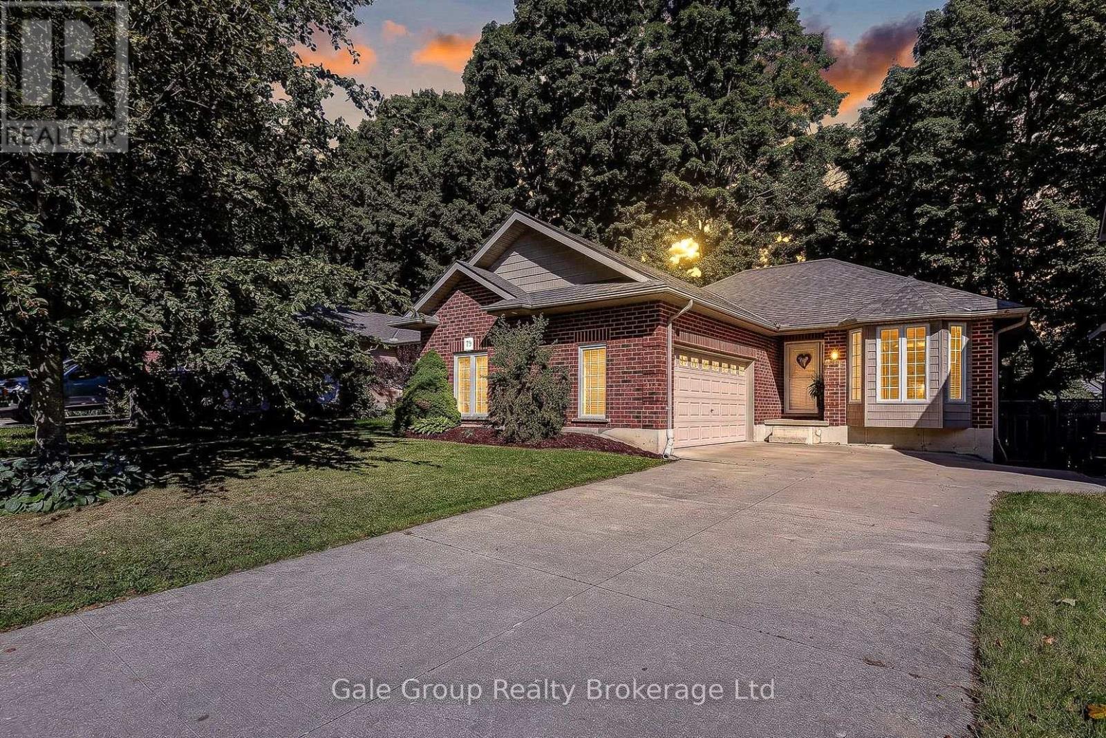 MLS® listing #30285442 for sale located at 79 POTTERS WAY