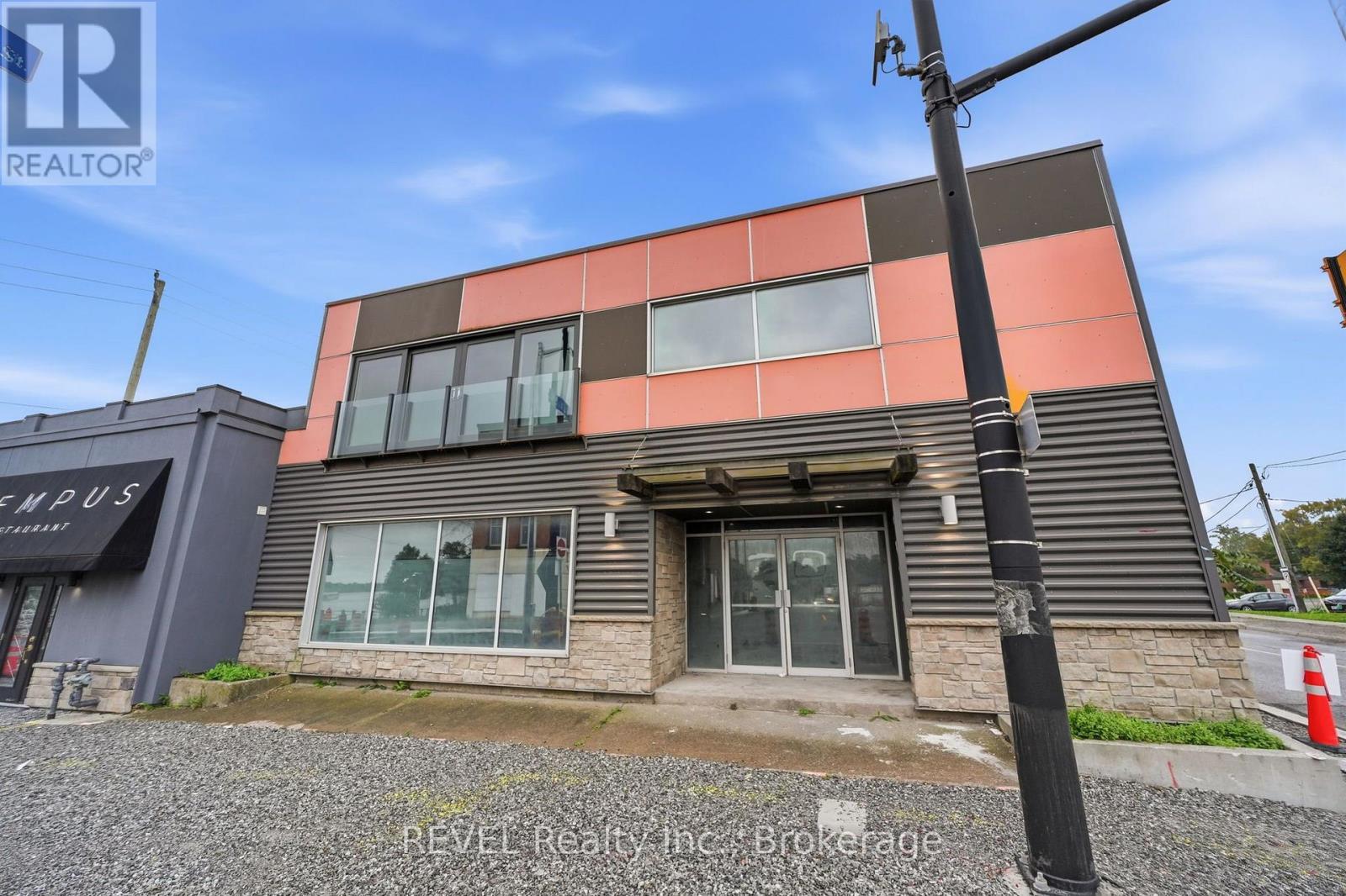 MLS® listing #30285670 for sale located at 29-31 WEST MAIN STREET