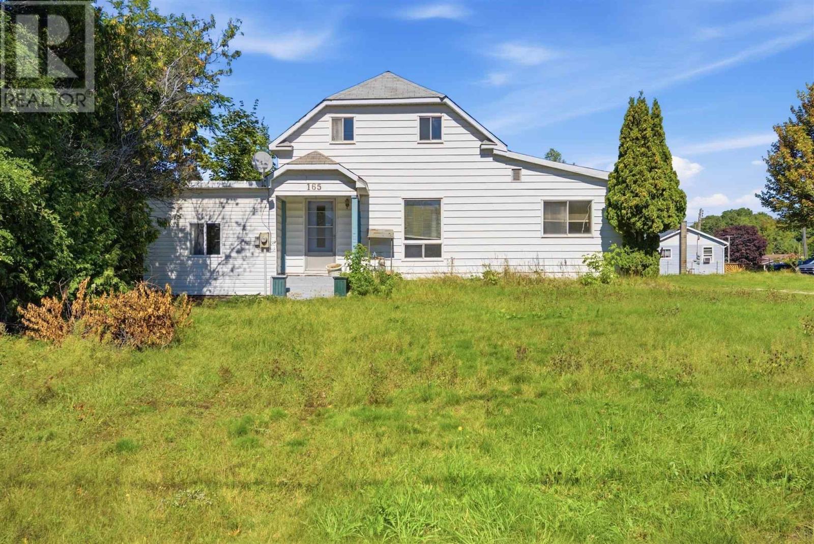 MLS® listing #30286034 for sale located at 97 Wellington AVE