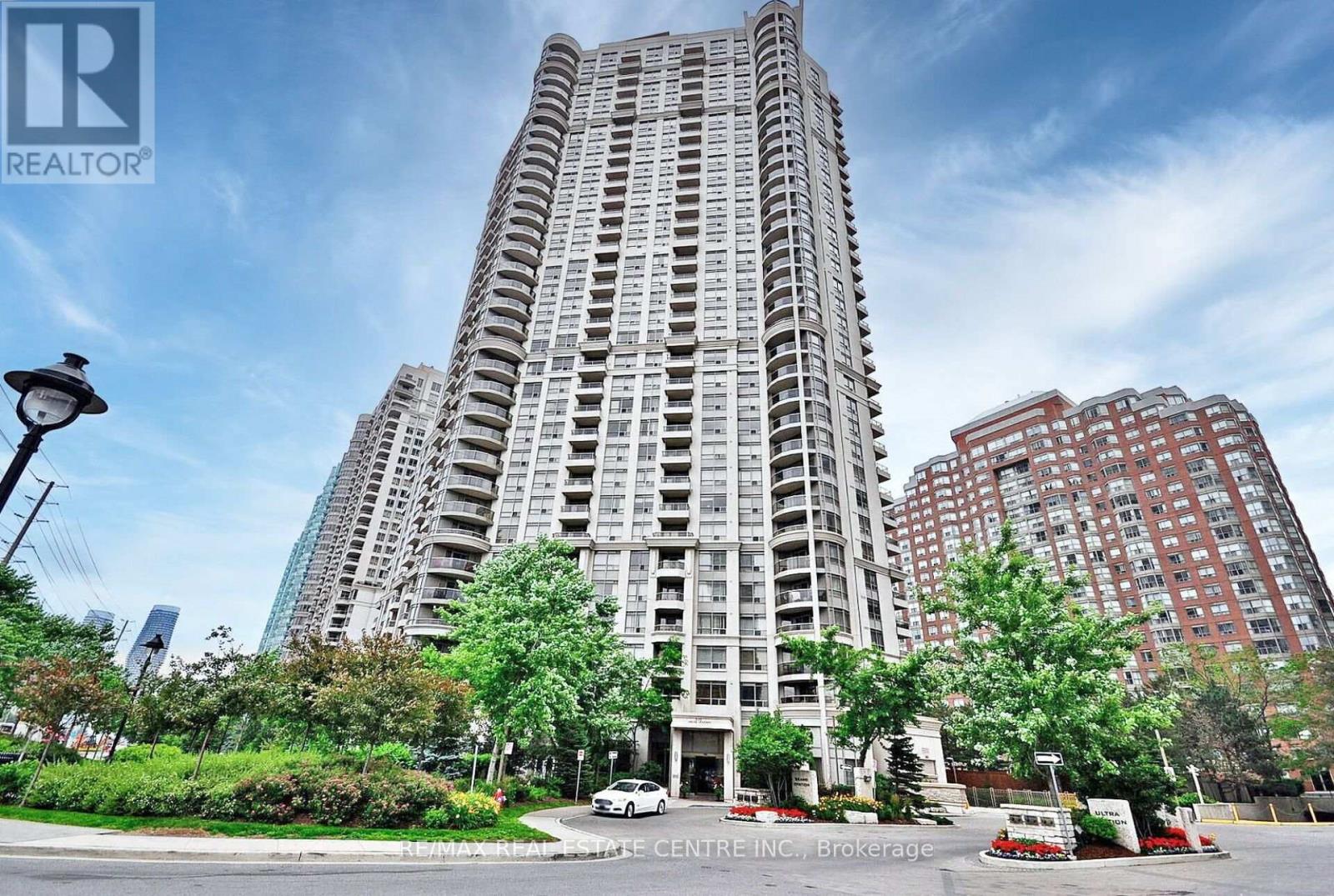 MLS® listing #30286464 for sale located at 1701 - 310 BURNHAMTHORPE ROAD W