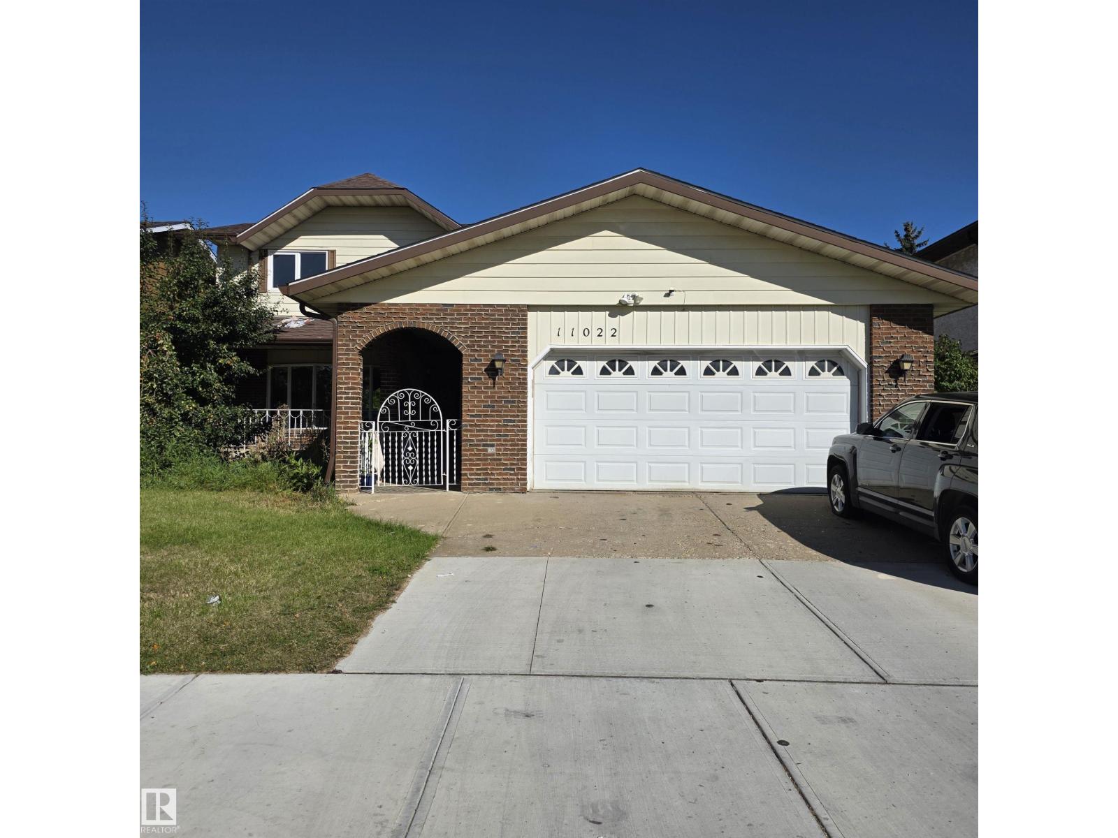 MLS® listing #30286533 for sale located at 11022 158 AV NW