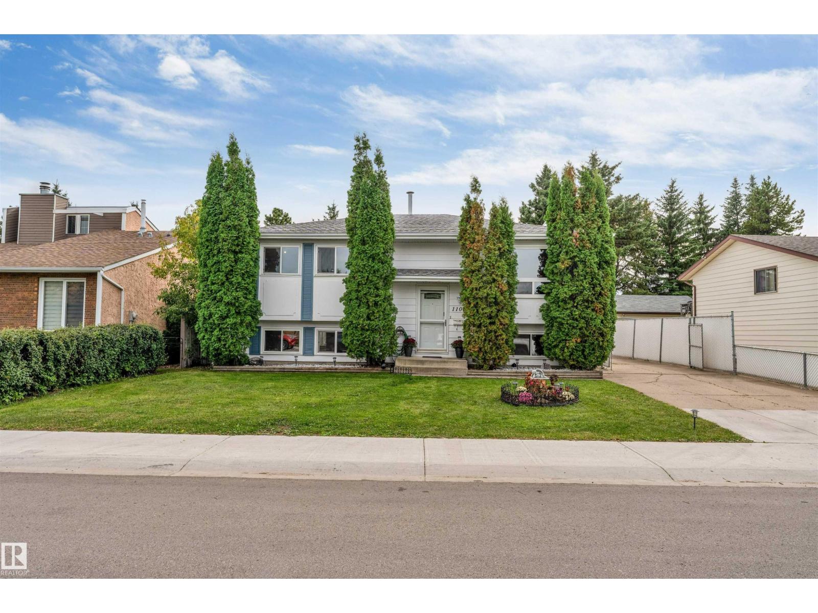 MLS® listing #30288256 for sale located at 11015 170 AV NW