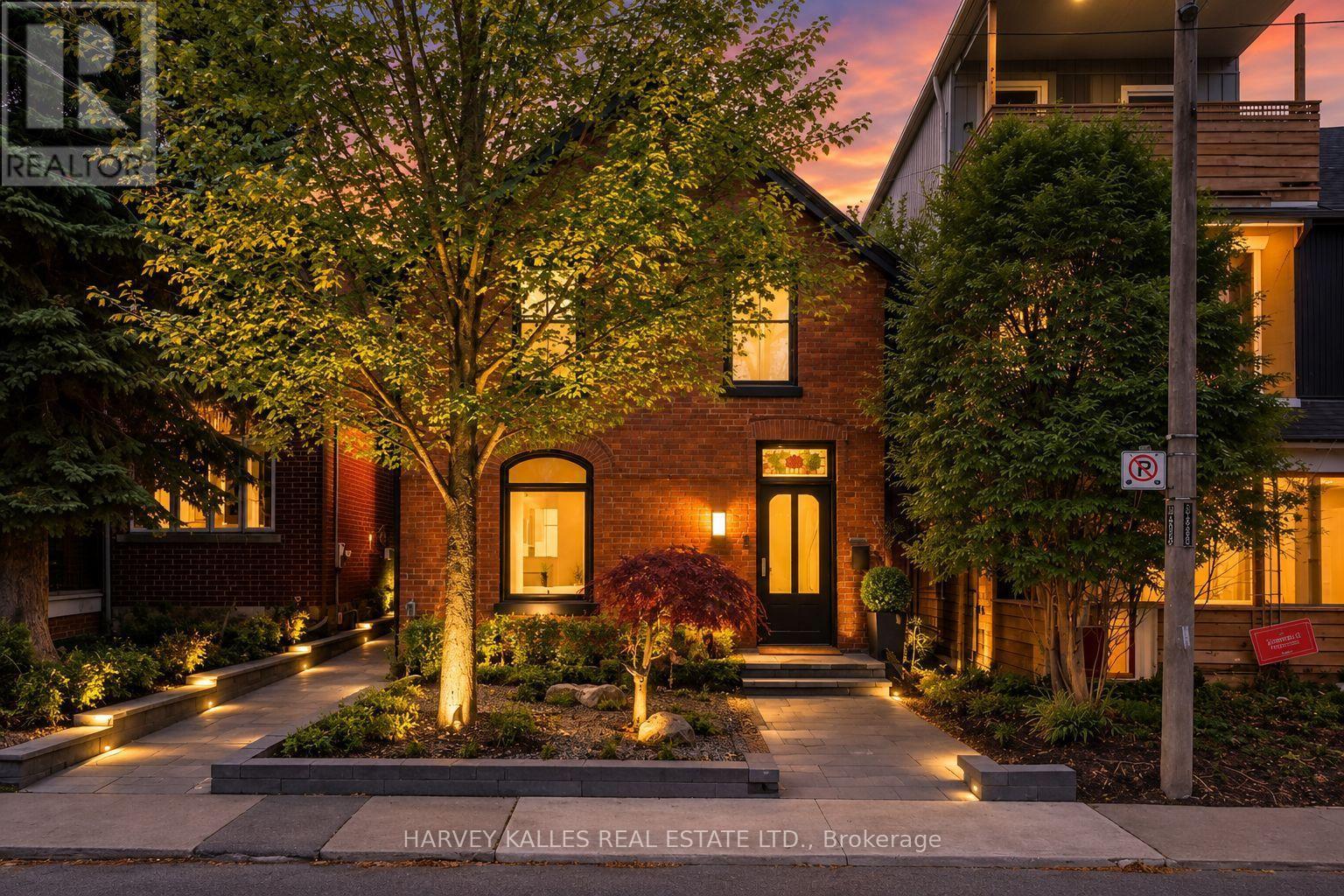 MLS® listing #30288605 for sale located at 239 BORDEN STREET