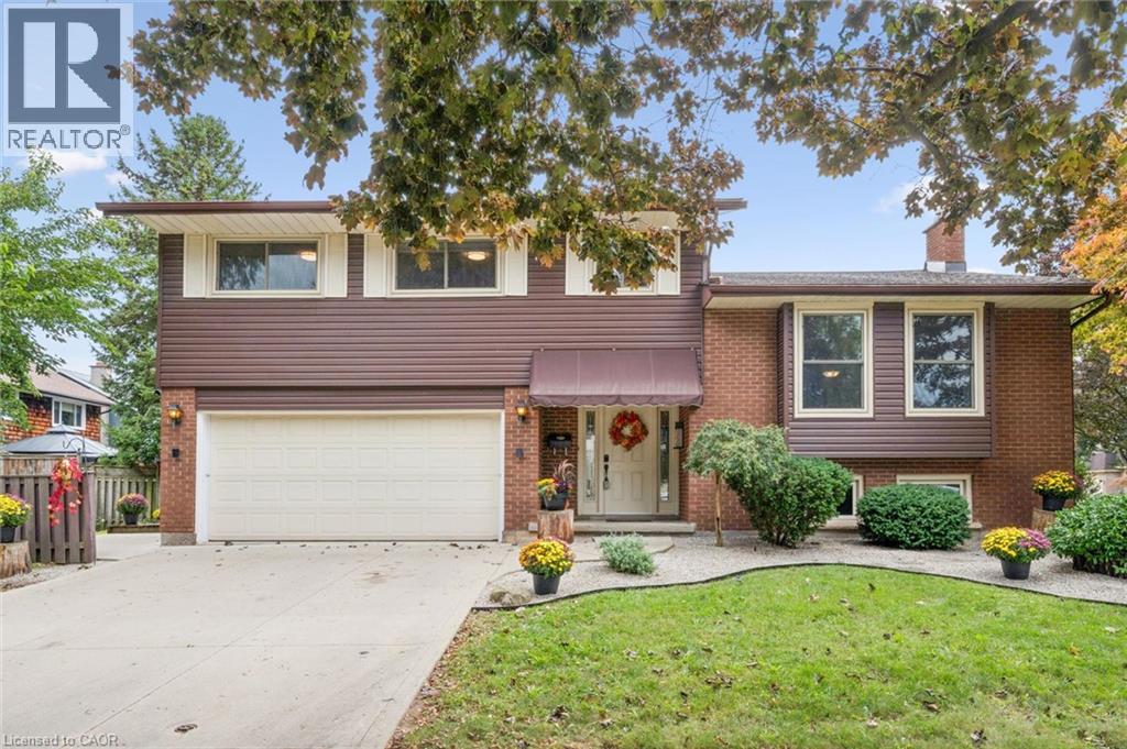 MLS® listing #30290425 for sale located at 21 COLEBROOK Court