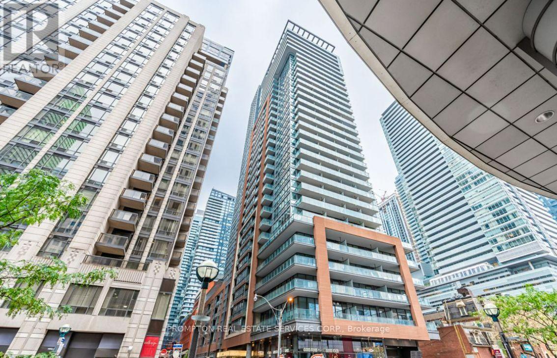 MLS® listing #30290947 for sale located at 207 - 8 MERCER STREET