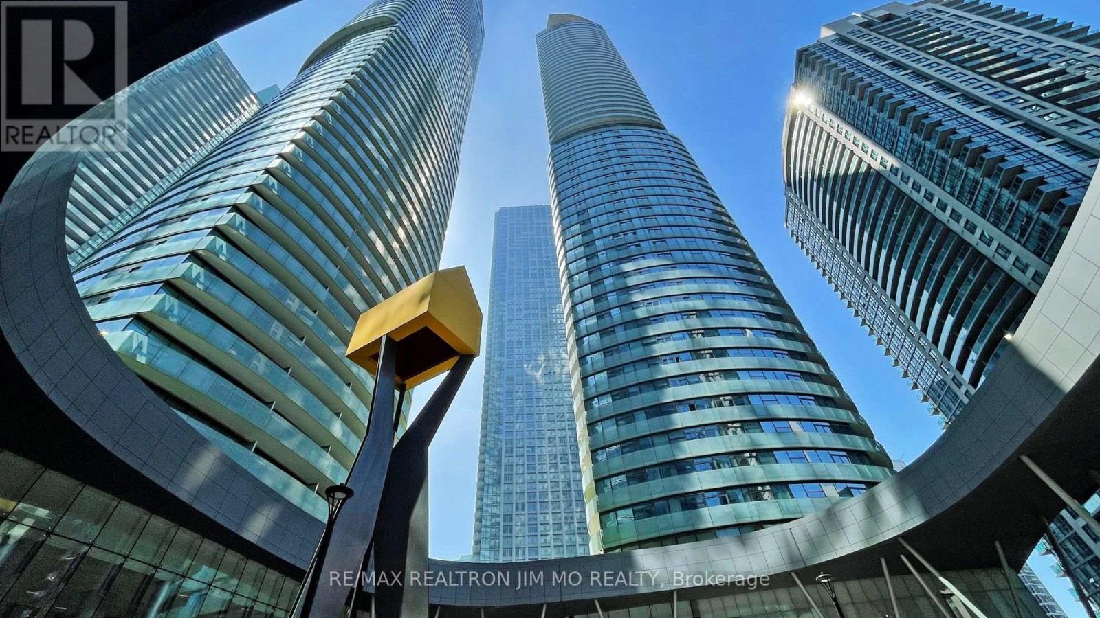 MLS® listing #30290948 for sale located at 2610 - 12 YORK STREET