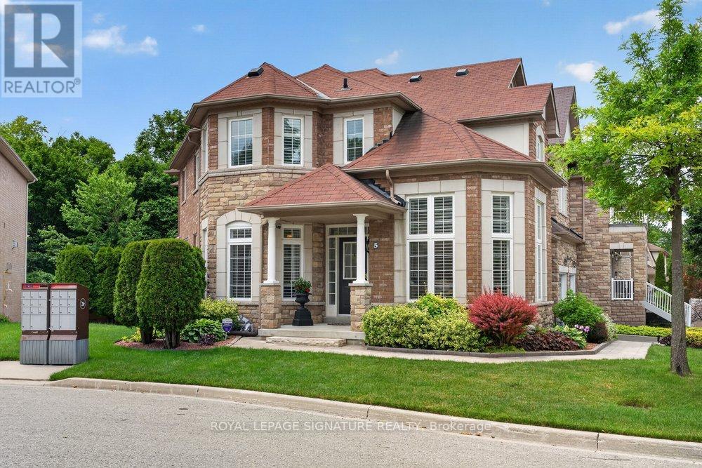MLS® listing #30290994 for sale located at 5 BRODERICK PLACE