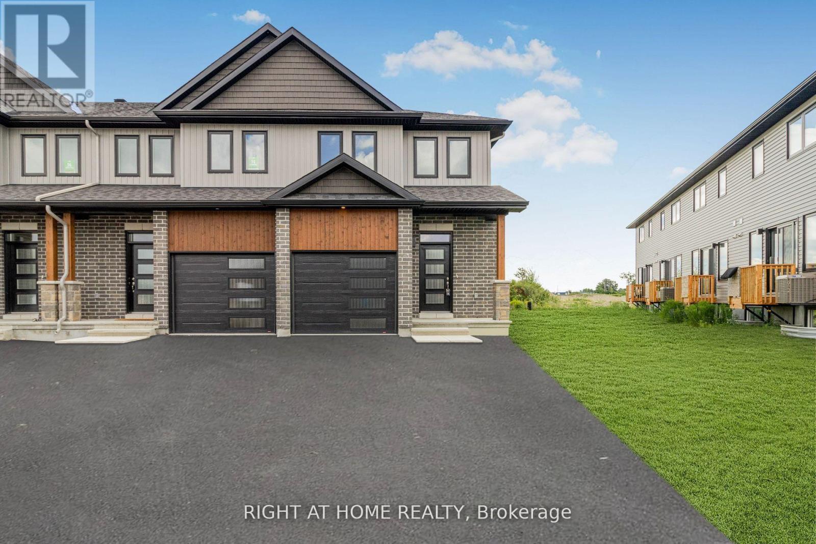 MLS® listing #30291010 for sale located at 60 GRIFFITH WAY