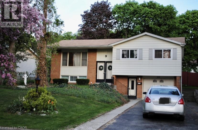 MLS® listing #30291035 for sale located at 109 MOCCASIN Drive Unit# 2